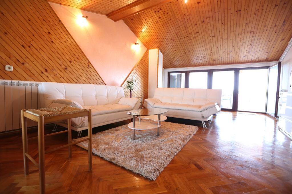 Apartments Sasha Pula Habitación foto
