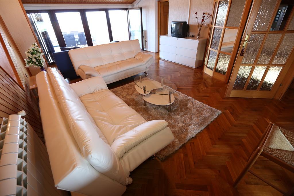 Apartments Sasha Pula Habitación foto